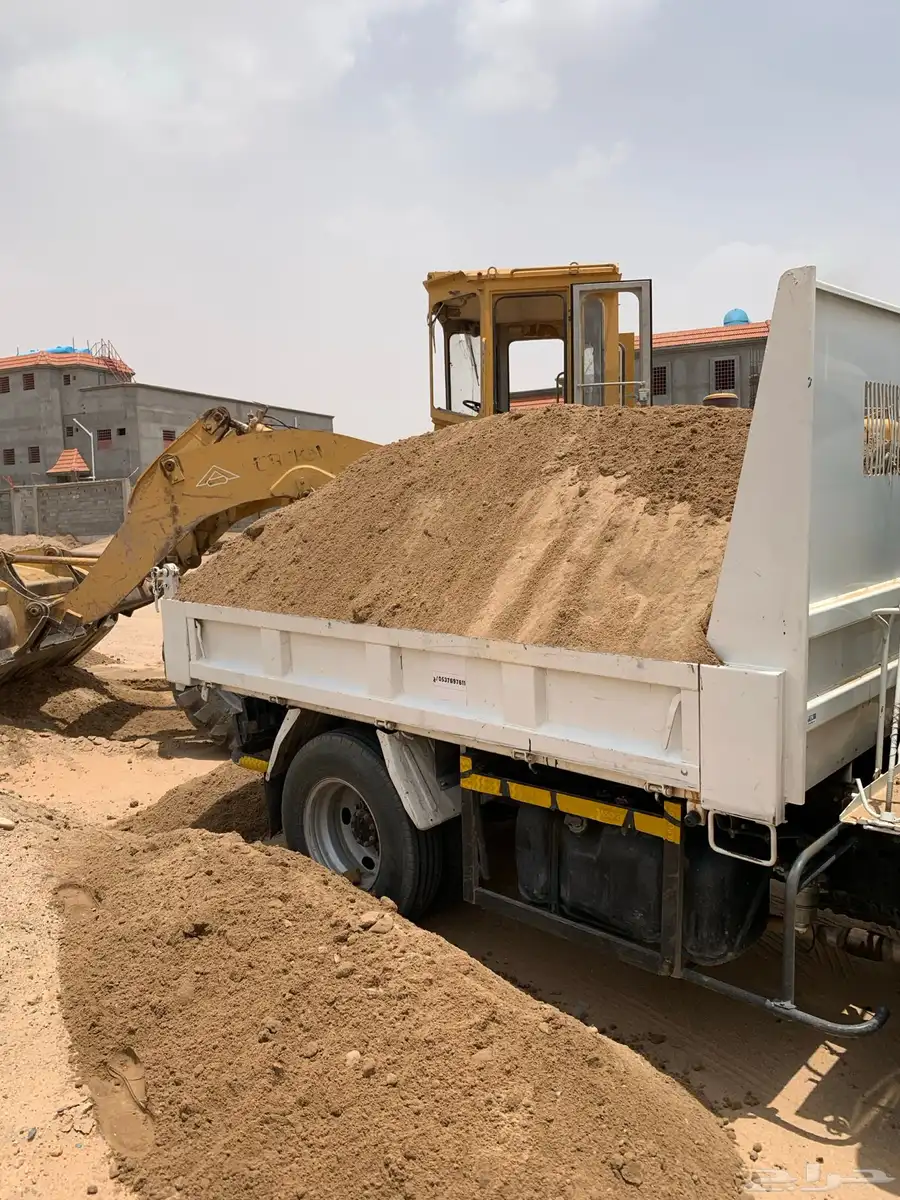 قلاب للإيجار بطحاء خرسانه سافي 0