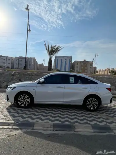 تويوتا يارس واي بلس 2024 3
