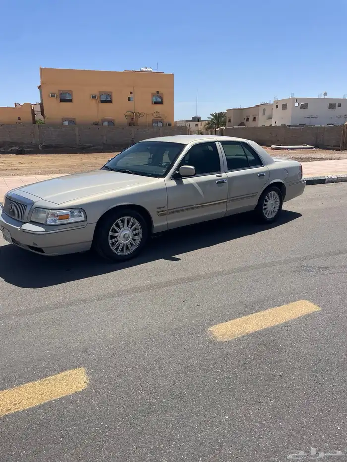 فورد ماركيز موديل2011 7