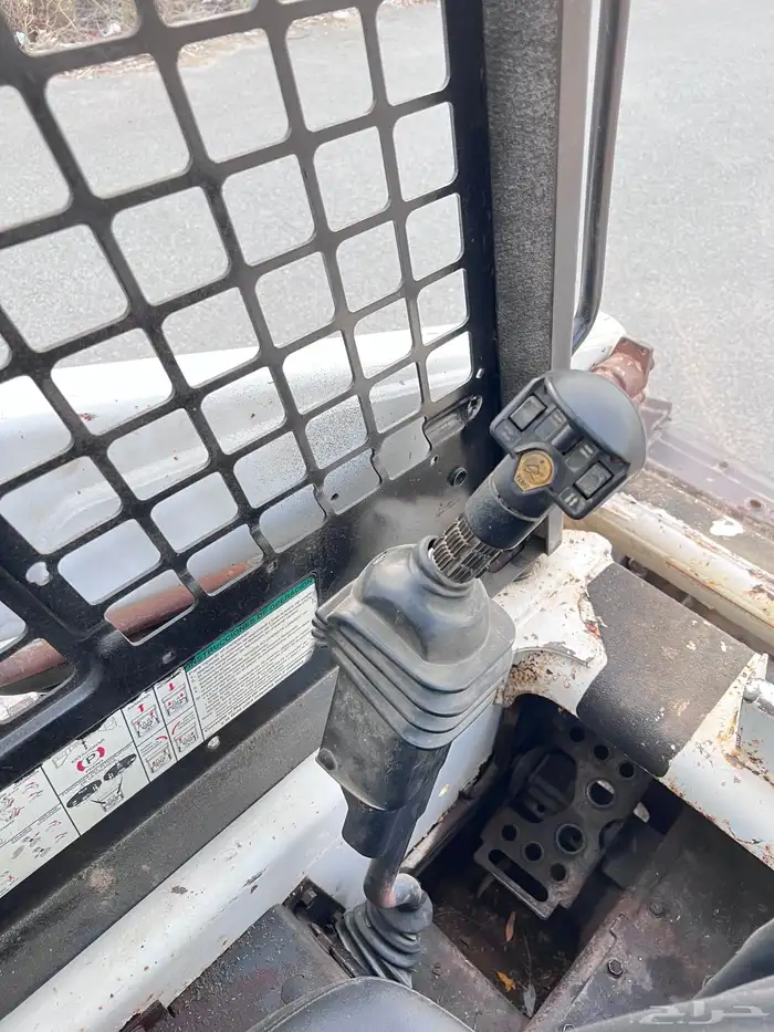 بوب كات ابو بس 130 s 33