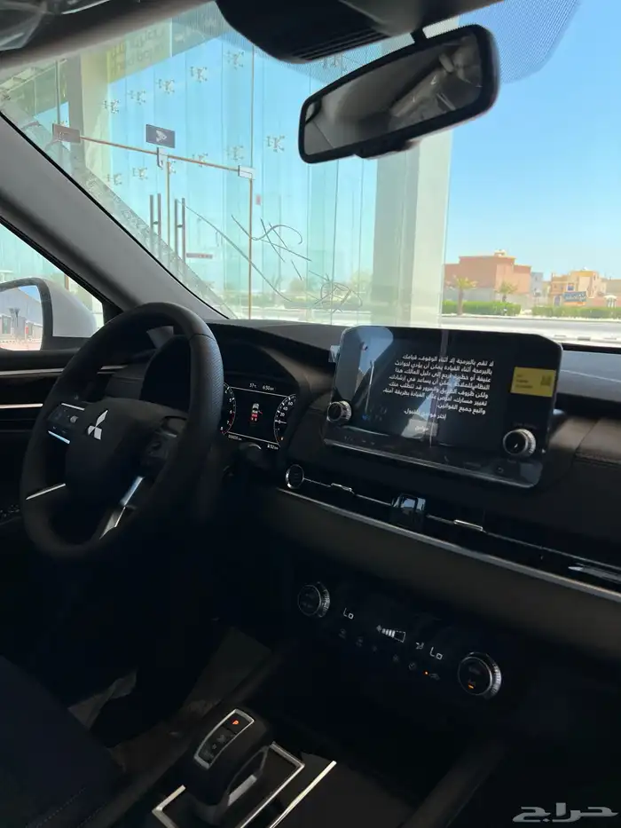 ميتسوبيشي اوتلاندر 2025 نص فل ب 112900 حصري عرض 16