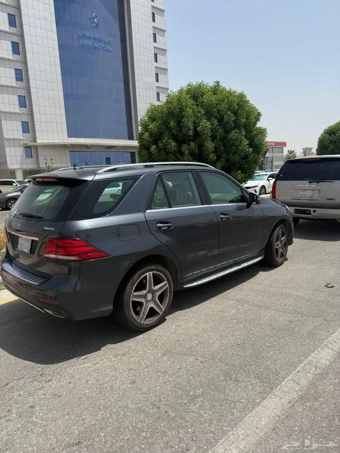 مرسيدس جي ال اي 400 gle 400 3