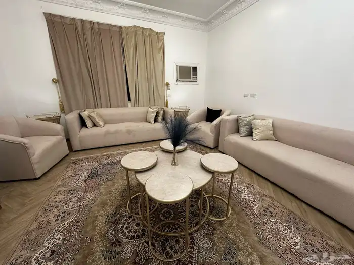 كنب مجلس ست قطع مع الطاولات وزولية كبيرة 5