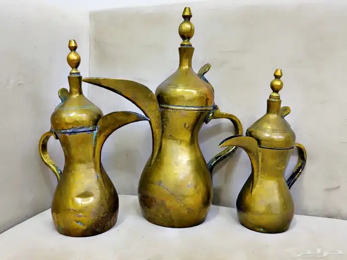 دلال رسلان قديمه نحاس احمر سليم الاشبه ختمين 2