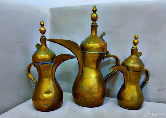 دلال رسلان قديمه نحاس احمر سليم الاشبه ختمين 0
