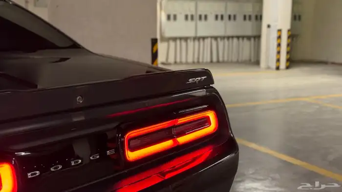 تشالنجر 2016 SRT 6