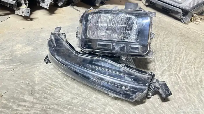 شمعه   ليد مستبيشي L200 يمين 2024 إلا 2025 1