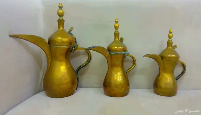 دلال رسلان قديمه نحاس احمر سليم الاشبه ختمين 5