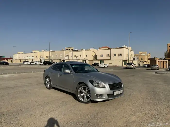 انفنتي Q70 S 8