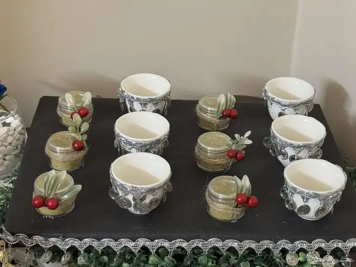 توزيعات فخار ب5ريال ومرايا وزجاج 18