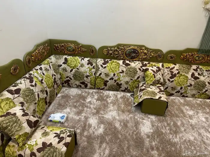 أثاث شبه جديد 2