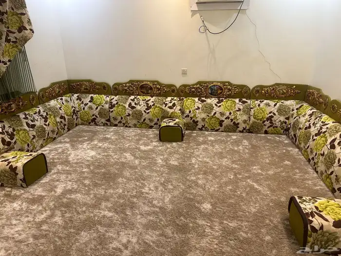 أثاث شبه جديد 4