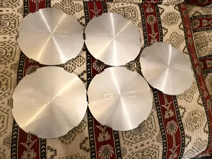 طيس طاسات جمس من موديل 2003 إلى 2006 اصلي GM 7