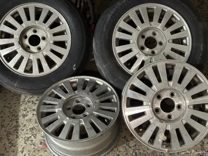 جنوط فورد نضيفه العدد 5 0