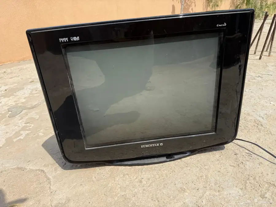 تلفزون قديم ملون 2