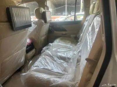 لكزس سبورت موديل 2021 ابيض داخل بيج عداد 6 الف 12