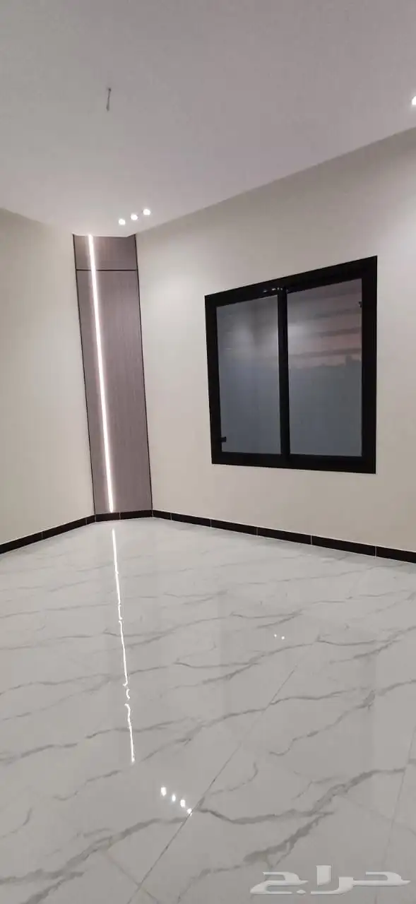 فيلا في حي رحاب علي شارعين مساحه 350م دورين وملحق 1