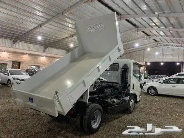 ايسوزو قلاب 3 طن جديد 2025 4