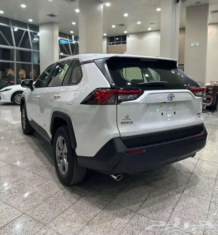 راف فور ال اي بنزين 2.0 دفع ثنائي RAV4 LE 4X2 2025 3