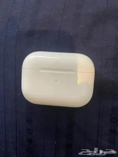 للبيع سماعات آبلAirPods Pro 2nd generation 2022 بحالة ممتازة 4