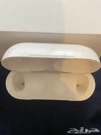 للبيع سماعات آبلAirPods Pro 2nd generation 2022 بحالة ممتازة 2