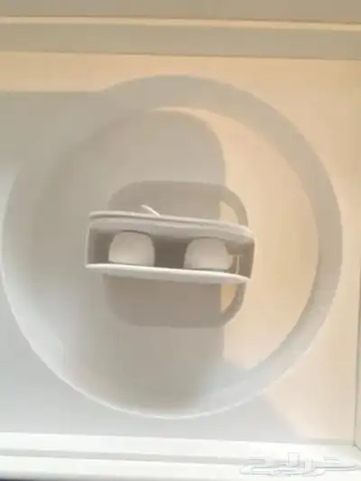 للبيع سماعات آبلAirPods Pro 2nd generation 2022 بحالة ممتازة 0