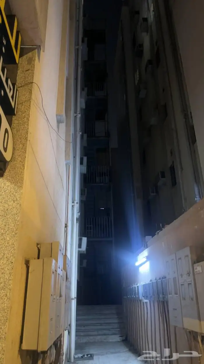 عمارة للبيع على شارع تجاري 13