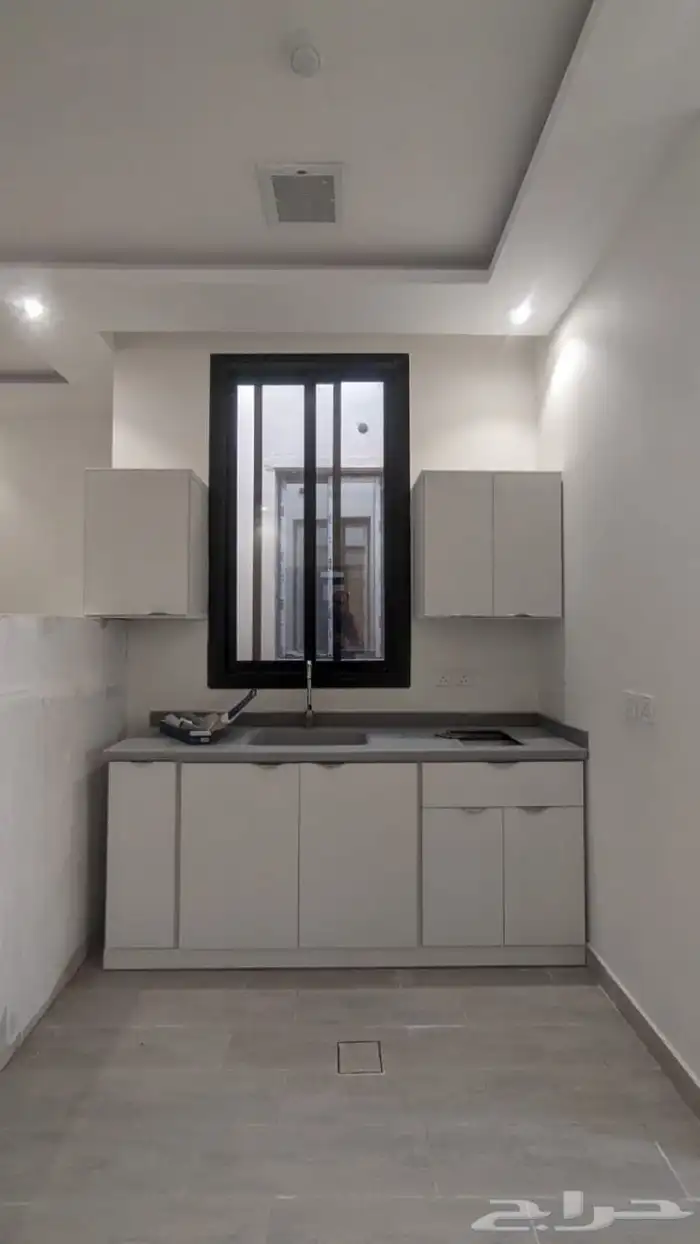شقق عزاب للايجار ب حي البيان 0