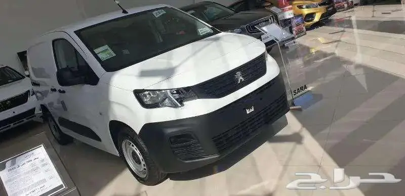 بارتنر 2025 وعروض على 2023 3