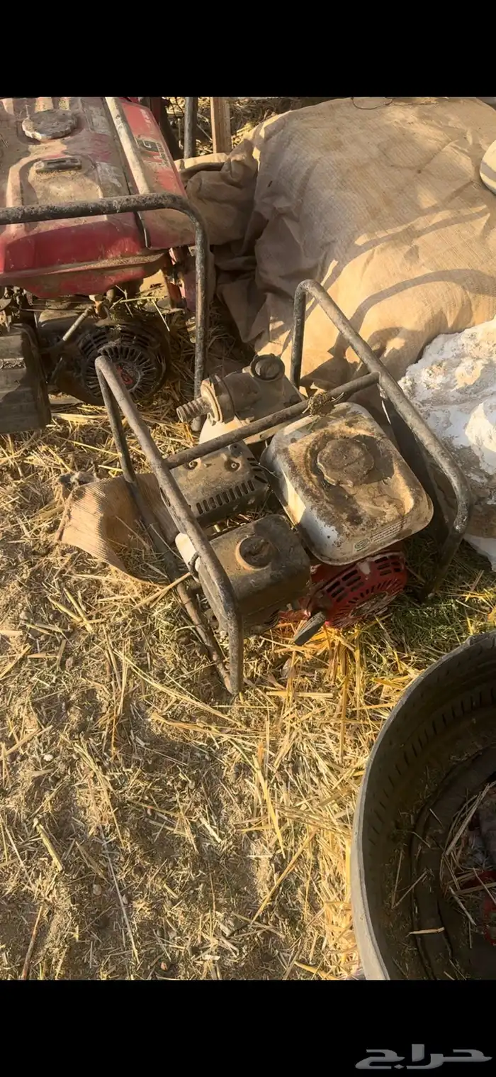 مواطير كهربا عدد 2 وماطور مويه واحد 0