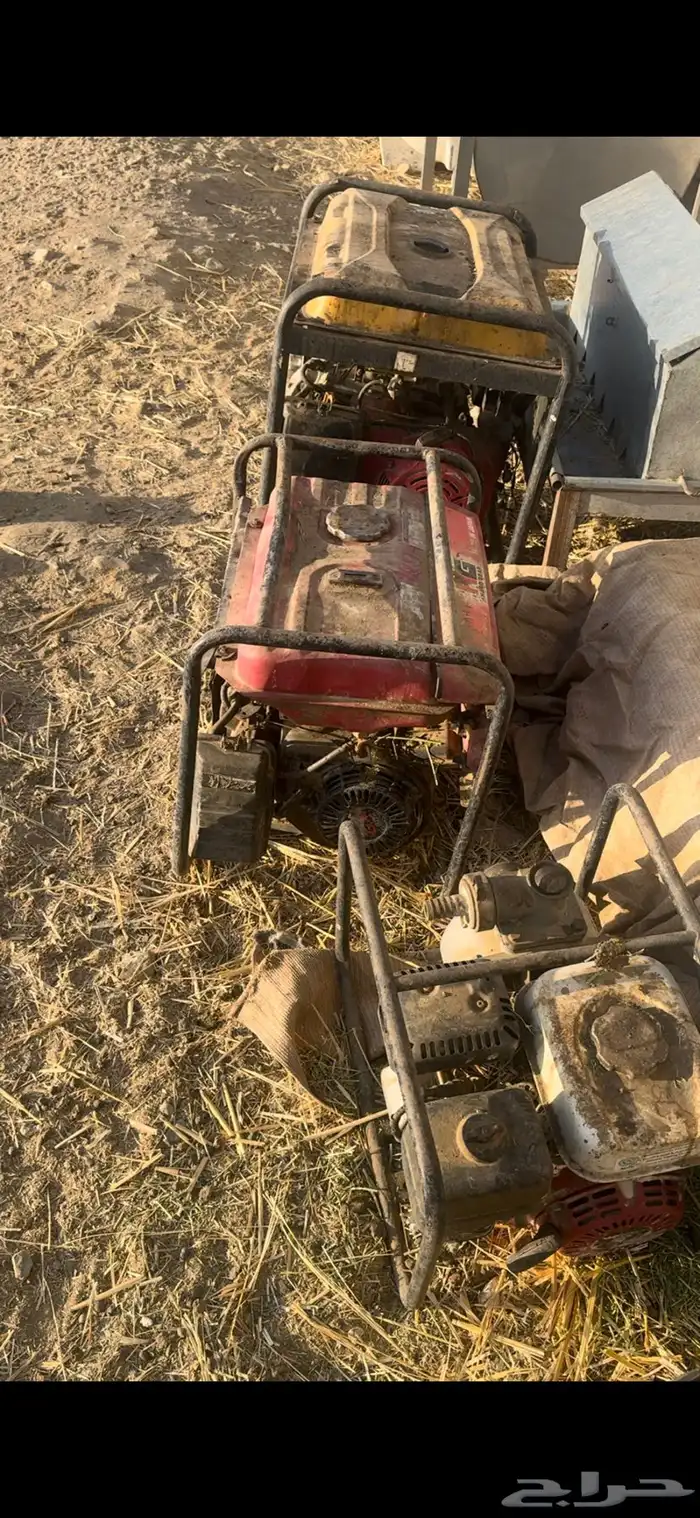 مواطير كهربا عدد 2 وماطور مويه واحد 6