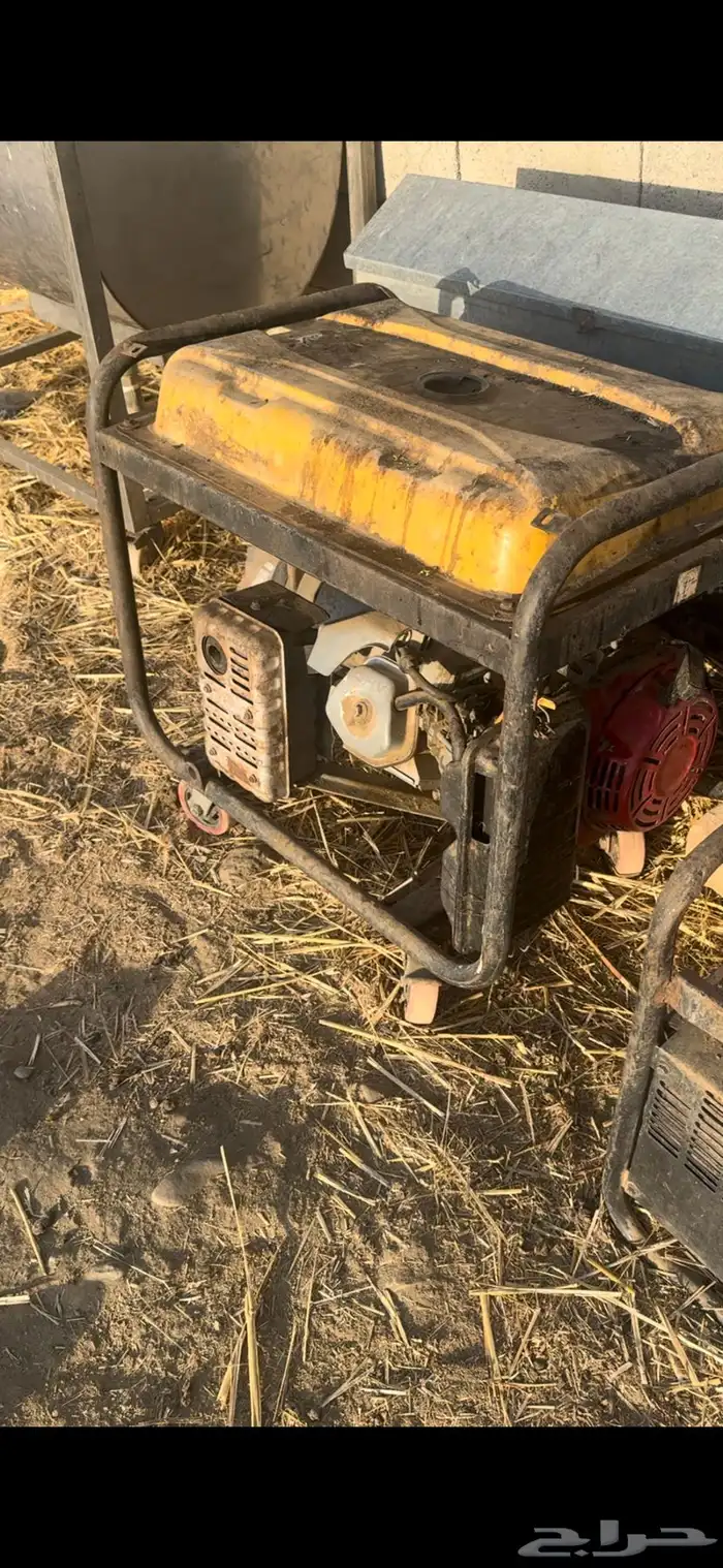 مواطير كهربا عدد 2 وماطور مويه واحد 3