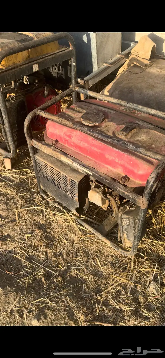 مواطير كهربا عدد 2 وماطور مويه واحد 4