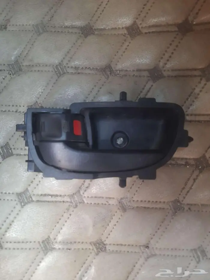 تحكم مكيف يارس مع الديكور 0