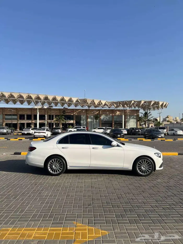 مرسيدس E250 2021 1