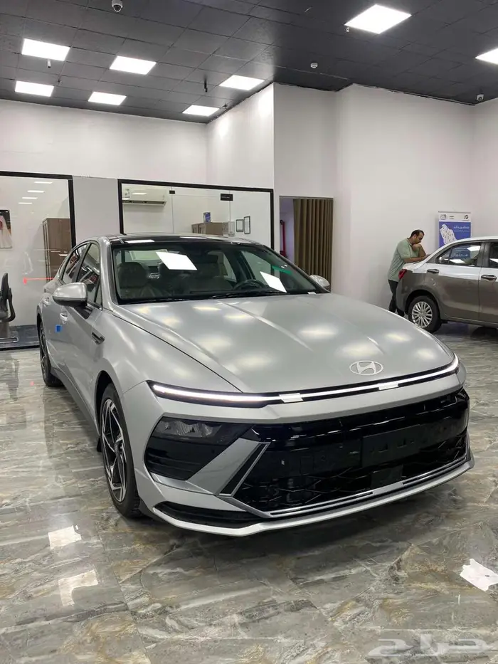 سوناتا سمارت 2025 فضي مطفي 5