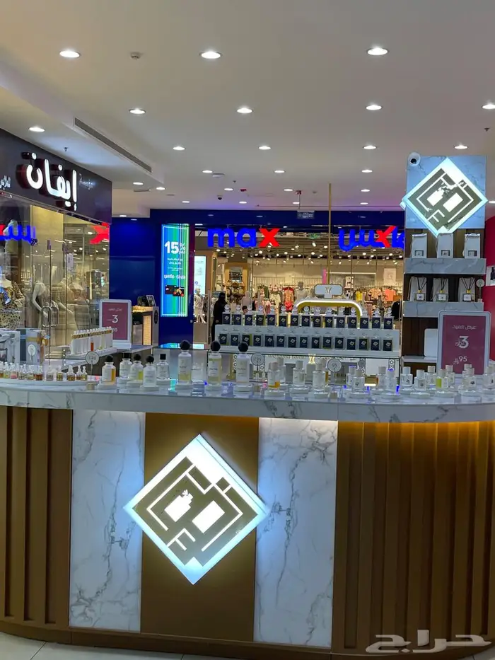 كشك   بوث عطور للبيع 0