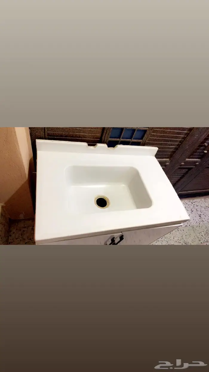 مجلا رخام صناعي درجة اولى للبيع مع دولاب وهراب 5