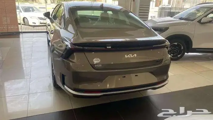 كيا K8 استاندر لون بيج موديل 2025 عرض خاص 4