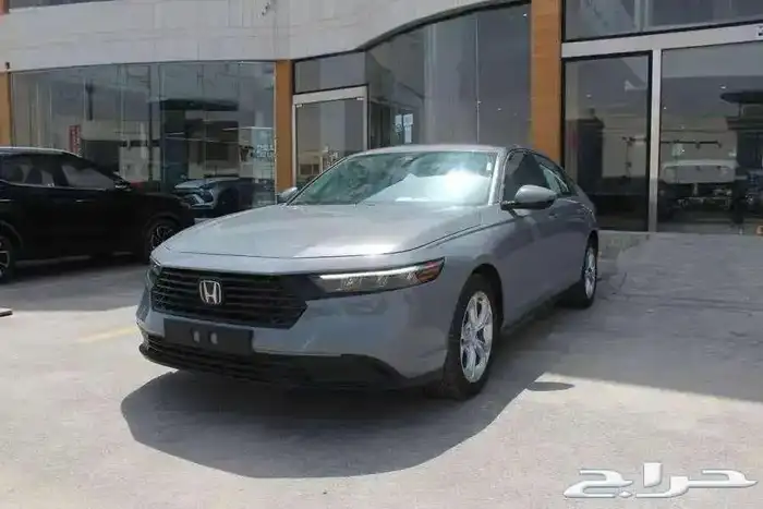 هوندا اكورد LX استندر بنزين 2025 سعودي 6