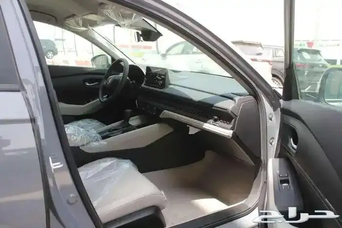 هوندا اكورد LX استندر بنزين 2025 سعودي 1