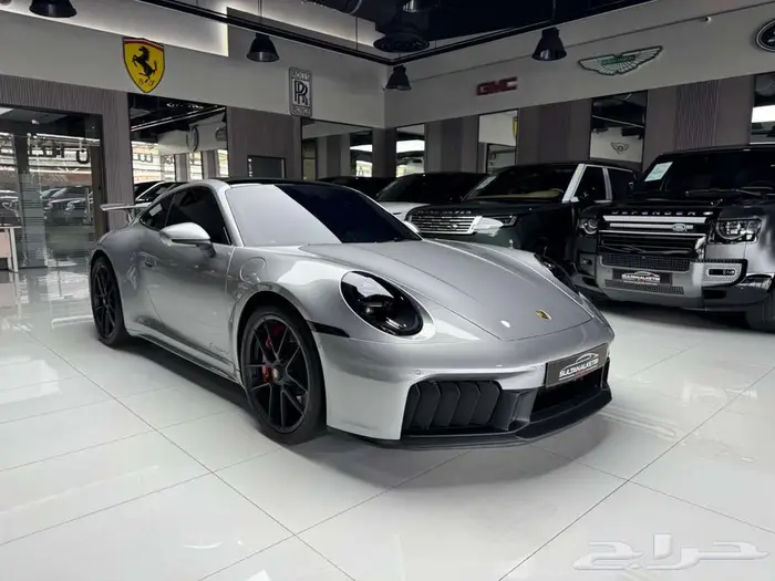 Porsche 911 Carrera GTS - 2025 -6.400KM ( تم البيع ) 1