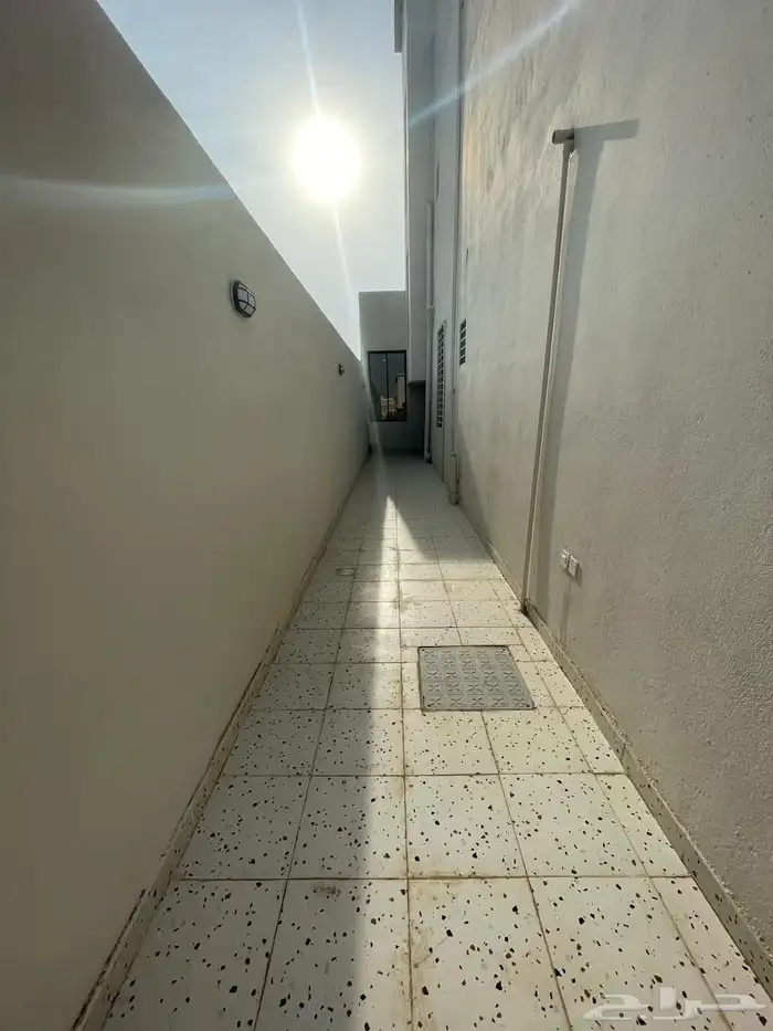دور مستقل للبيع ب ابو عريش 24