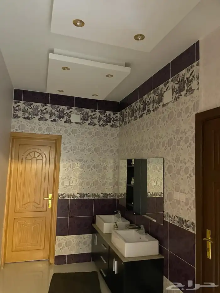 عماره للبيع في حي قروى المساحه 640 متر 10