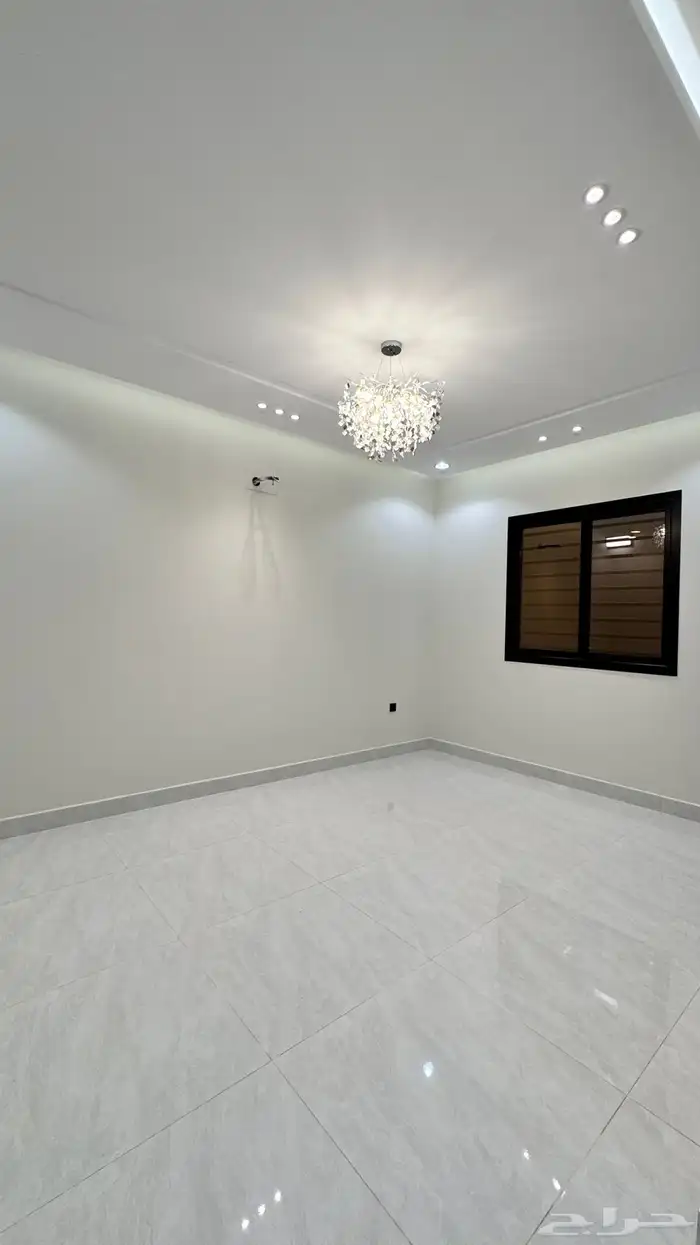 للبيع شقق ارضي ابهاالمحاله 17