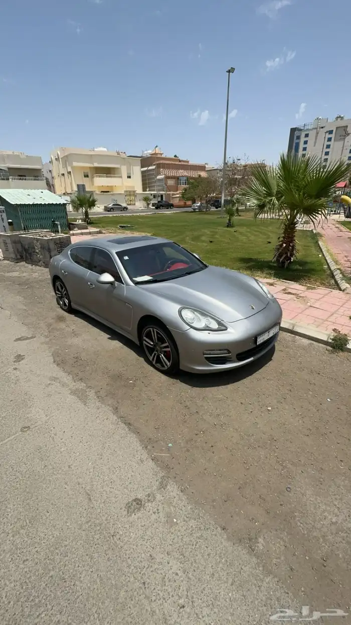 بورش باناميرا 2