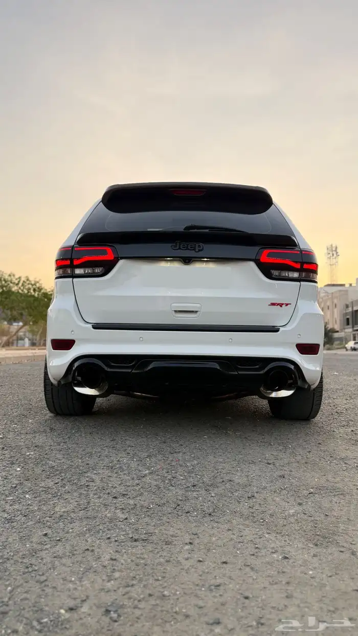 جراند شيروكي SRT 8