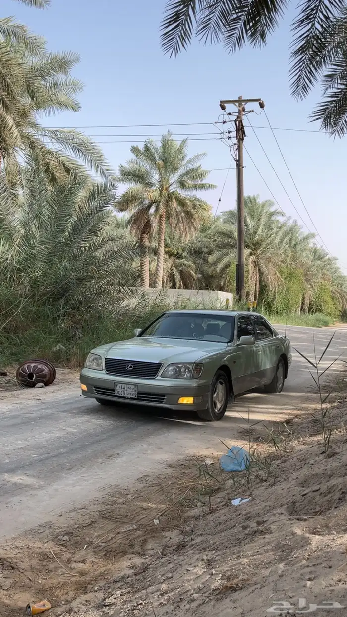 للبيع لكزس 400 LS 9