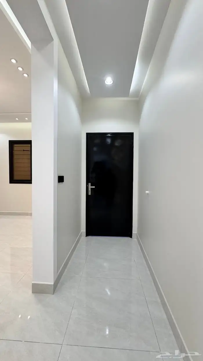 للبيع شقق ارضي ابهاالمحاله 12