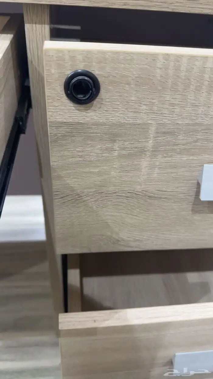 مكتب  كرسي سماعه  دولاب كوفي  استاند 3